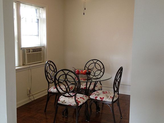 5th image of 211 S 37th St APT 203