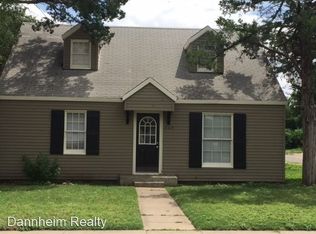 2319 28th St, Lubbock, TX 79411