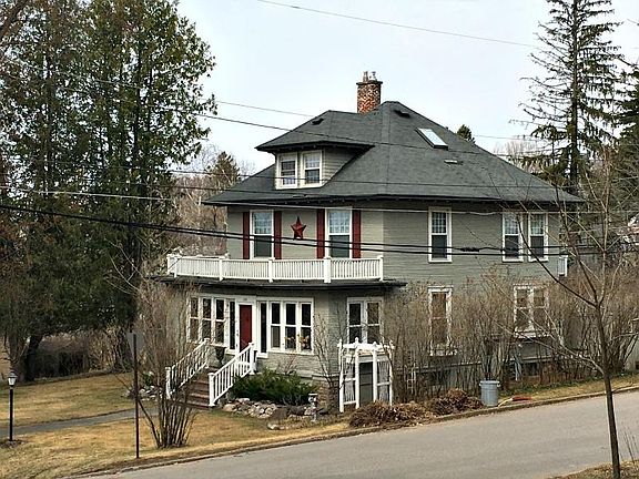 5th image of 624 E G St