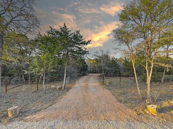 4th image of 853 Saint Delight Rd