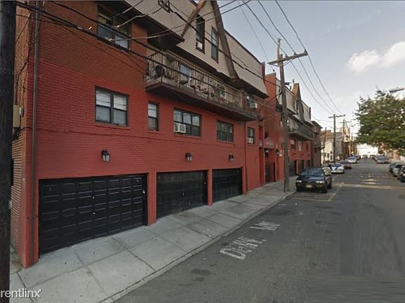 137 36th Street Front 3