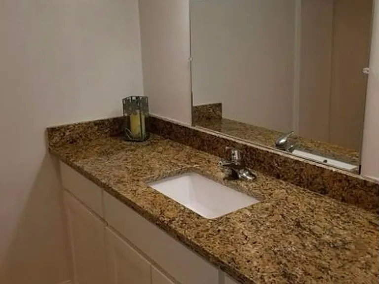 1027 E Union Bower Rd — Photo 15