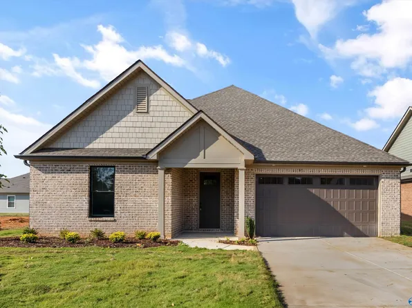 21757 Hemlock Dr, Athens, AL 35613