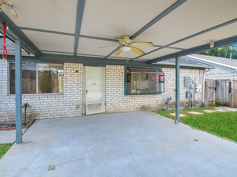 3722 Brier Gardens Dr — Photo 48