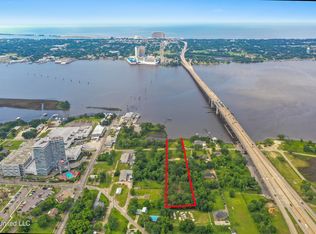 3298 Bay Shore Dr, Diberville, MS 39540
