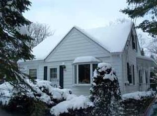 5040 S 84th St, Greendale, WI 53129