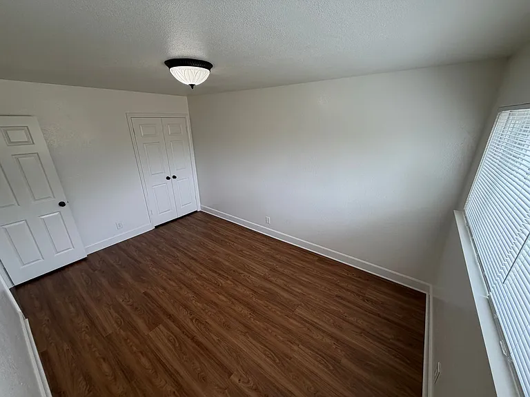 465 Stansbury Dr — Photo 9