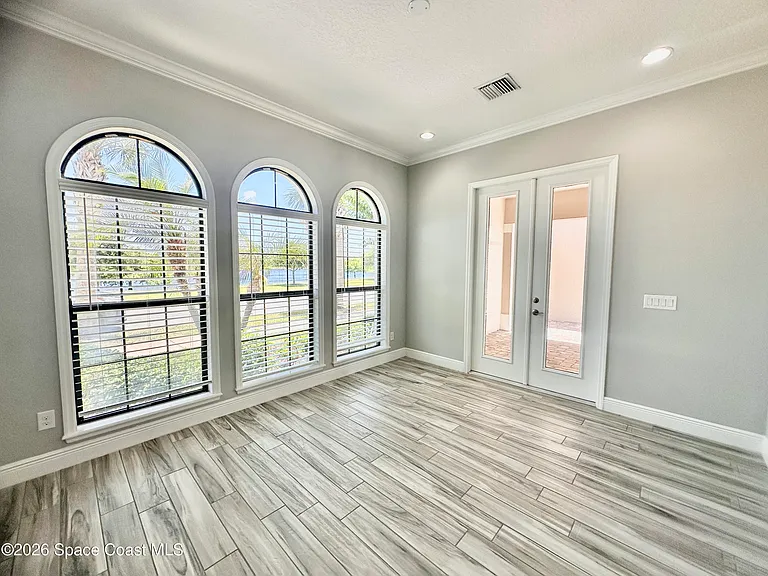 2523 Rodina Dr — Photo 7