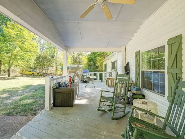 1055 Skyline Dr, Kingston Springs, TN 37082