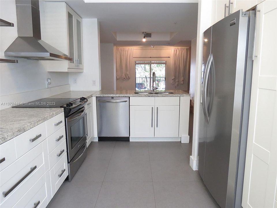 1st image of 8930 NE 8th Ave Unit 907