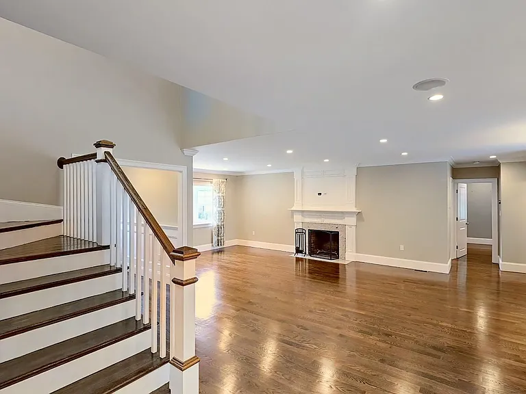 78 Nahanton Ave — Photo 7