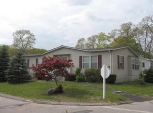 62 Leisurewoods Dr, Rockland, MA 02370