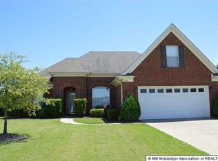 3217 Latimer Rd, Horn Lake, MS 38637