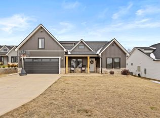 2010 Meadow Glen Ct, Chesnee, SC 29323