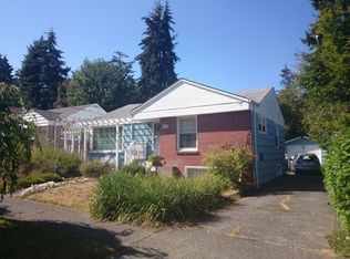 5006 SW Grayson St, Seattle, WA 98116