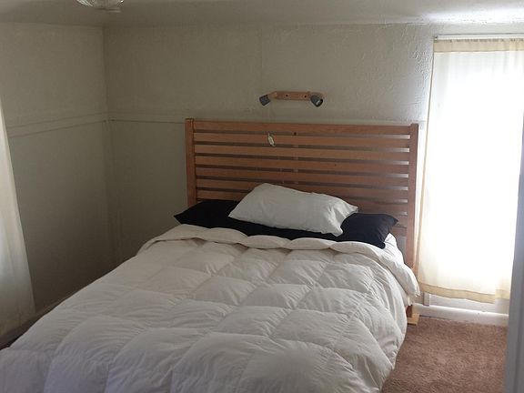 Master Bed room big enough for a queen sized bed