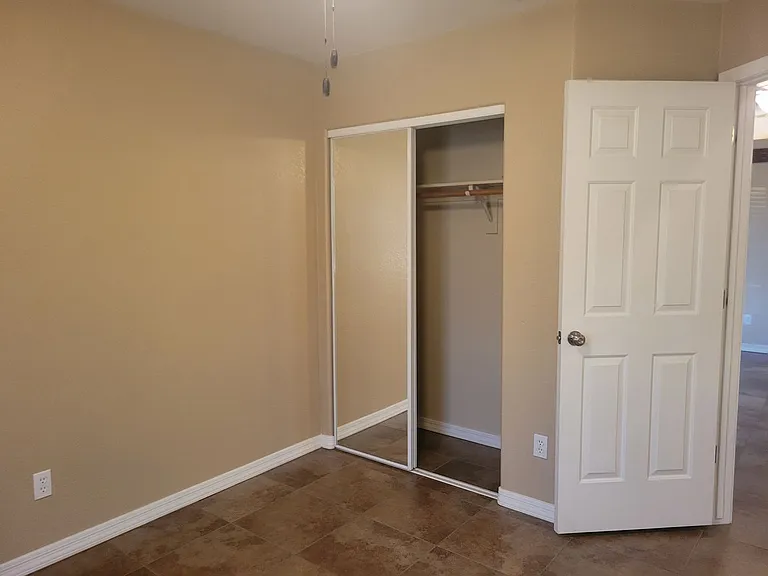 440 Hummingbird Dr — Photo 11