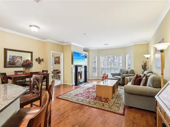 5641 Roswell Rd Unit 217, Sandy Springs, GA 30342