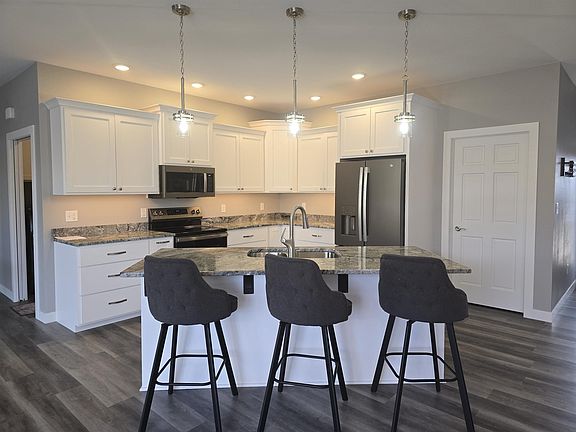4th image of 2372 Shagbark Lane Rd