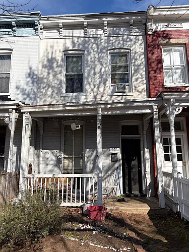 307 S Laurel St Photo 1