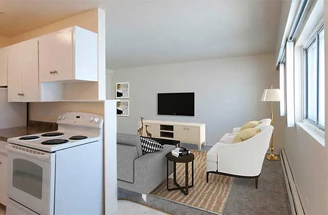 Spruceland Manor Apartments — Photo 3