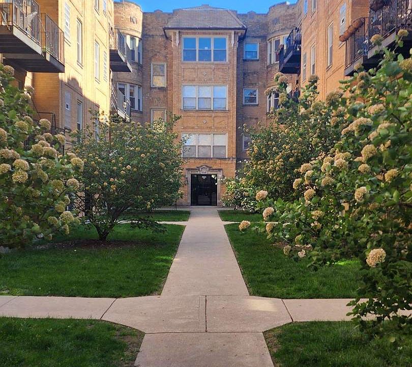 1st image of 1637.5 W Farwell Ave #2
