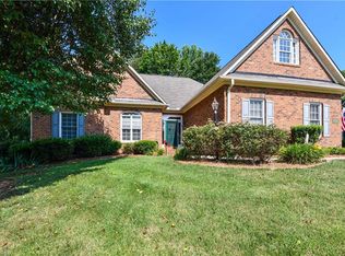 4440 Asbury Place Dr, Clemmons, NC 27012
