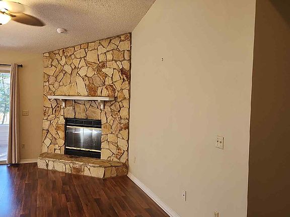 3rd image of 2210 Captain Kidd Dr