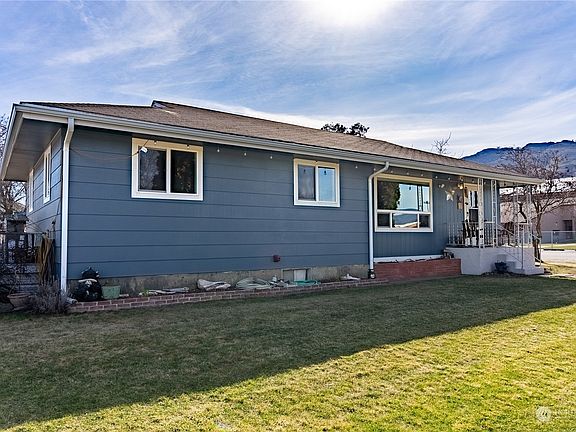 3rd image of 816 9th Avenue