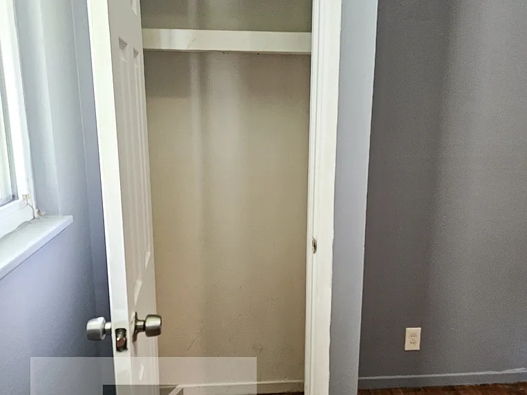 10728 Spring Garden Dr — Photo 17
