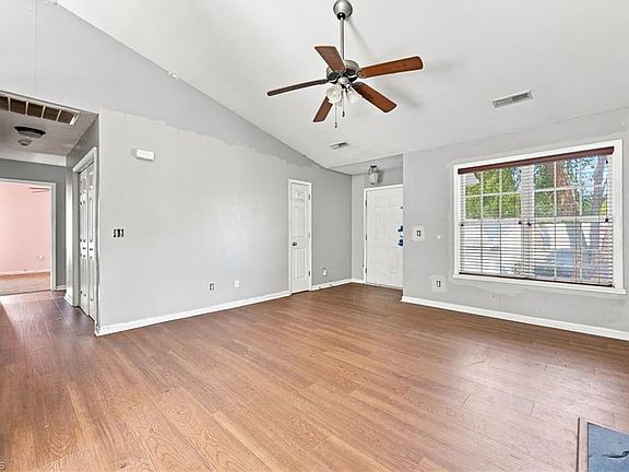 5th image of 306 Walden Ridge Ct