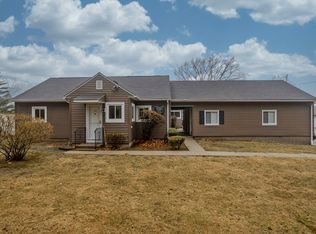 72 Lynwood Dr #72, Chicopee, MA 01022