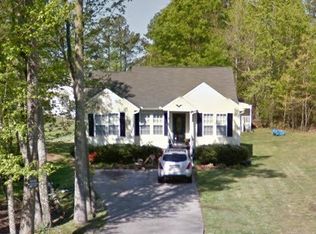 2000 Laurel Leaf Rd, Zebulon, NC 27597