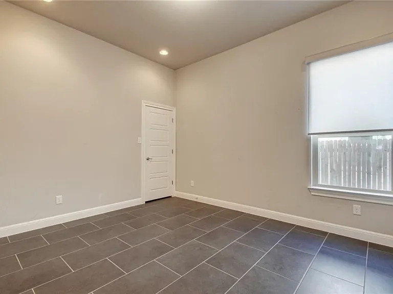 810 Wilson Ranch Pl — Photo 9