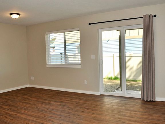 4th image of 309 W Haycraft Ave