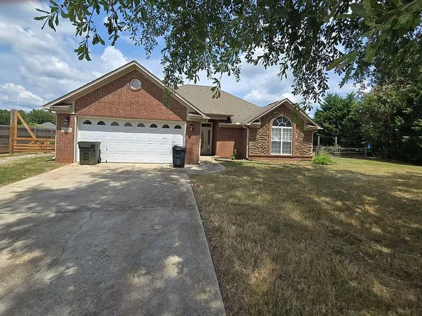 123 Tine Ln, New Market, AL 35761