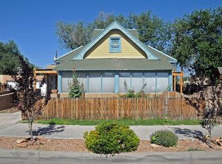 1228 8th St NW, Albuquerque, NM 87102