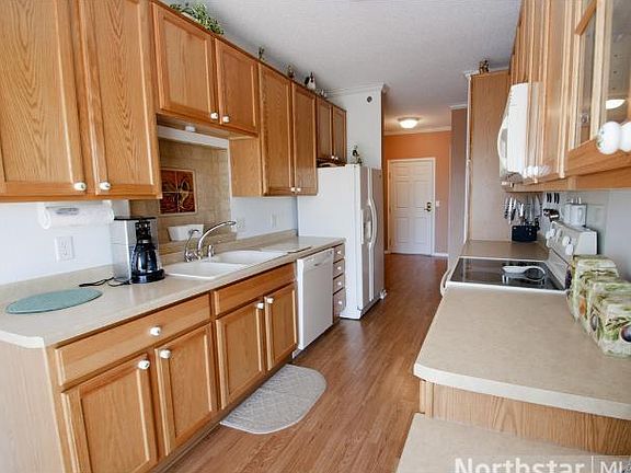 4th image of 15001 Burnhaven Dr Unit 311