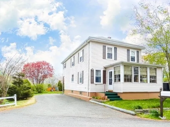 2 Clarendon St, Taunton, MA 02780