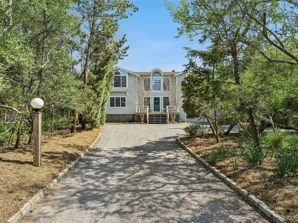 405 Dune Road, Westhampton Beach, NY 11978