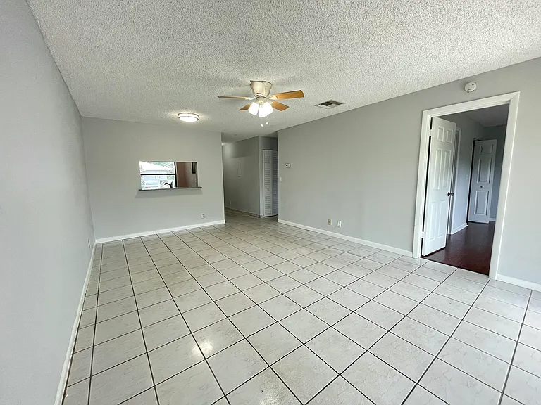 16344 Country Lake Cir — Photo 25