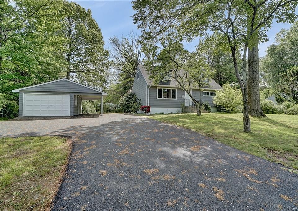 1st image of 13 Homestead Ln