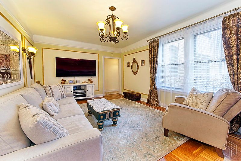 1st image of 315 E 77th St APT 5J