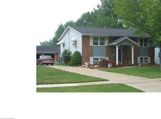 5420 Seven Pines Dr, Lorain, OH 44053
