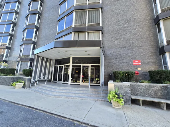 8200 E Jefferson Ave APT 1406, Detroit, MI 48214