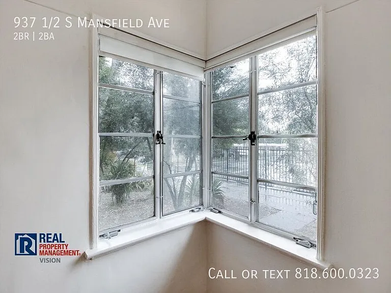 937 1/2 S Mansfield Ave — Photo 6