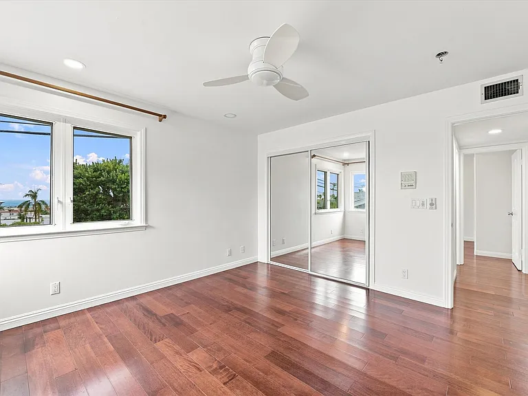 1220 Ocean Dr — Photo 23