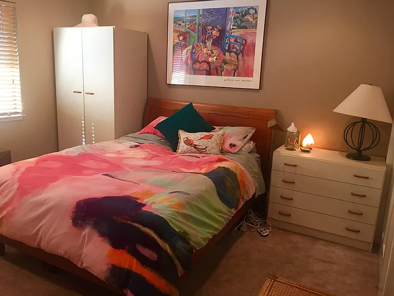 Available bedroom ( furnished or otherwise ).