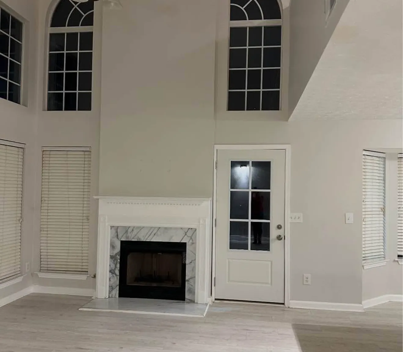 3 bed, 2210 sqft, $2,200 — Photo 4