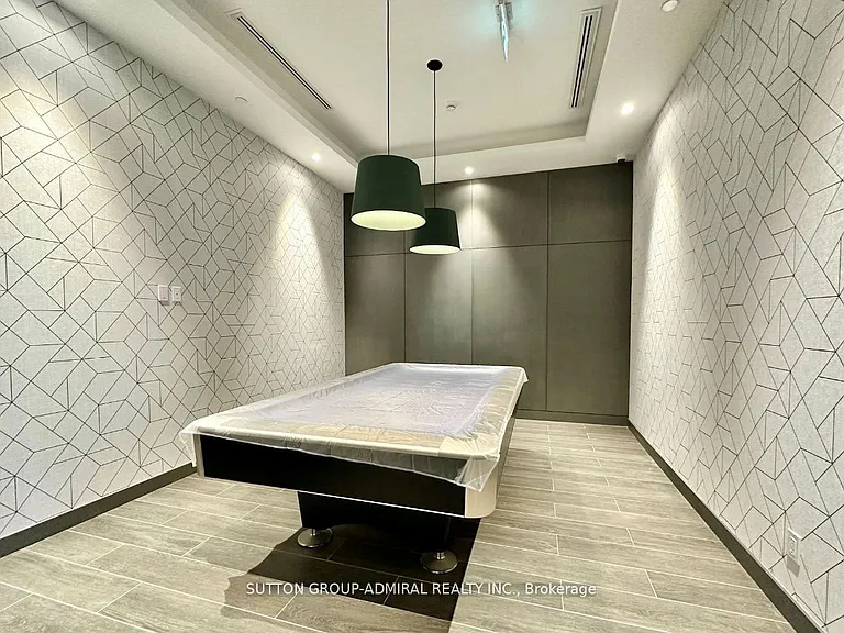188 Fairview Mall Dr #2115 — Photo 38